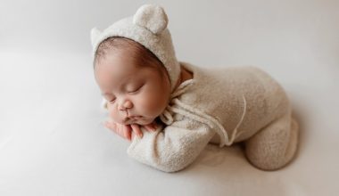 102 Ide Nama Anak Bayi Laki-Laki dan Artinya